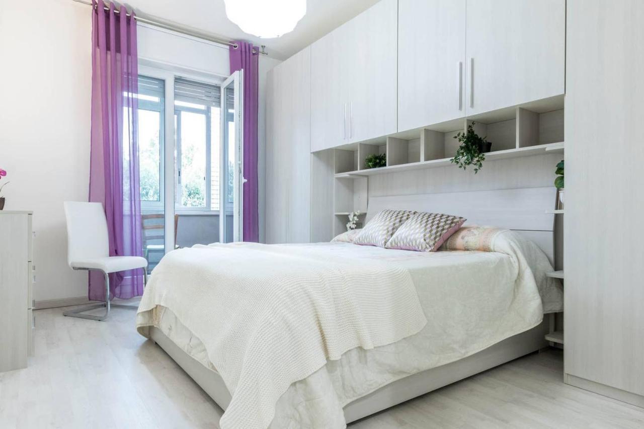 Altido Lovely Apt For 6 Located In Vibrant Gallaratese Милано Екстериор снимка